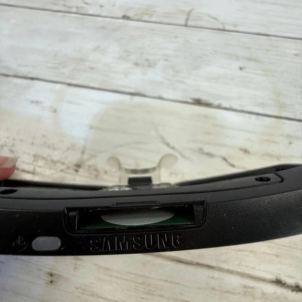 Samsung SSG-3050GB 3D Active Glasses RF Model SSG-3050 Black Home Theater